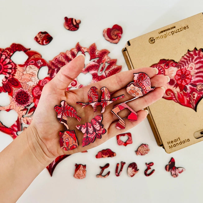 Puzzle mandala a forma di Cuore, formato A4, confezione premium- Puzzle in Legno 150 pz.