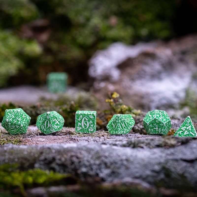 Set di dadi Forest Tundra bianco e verde